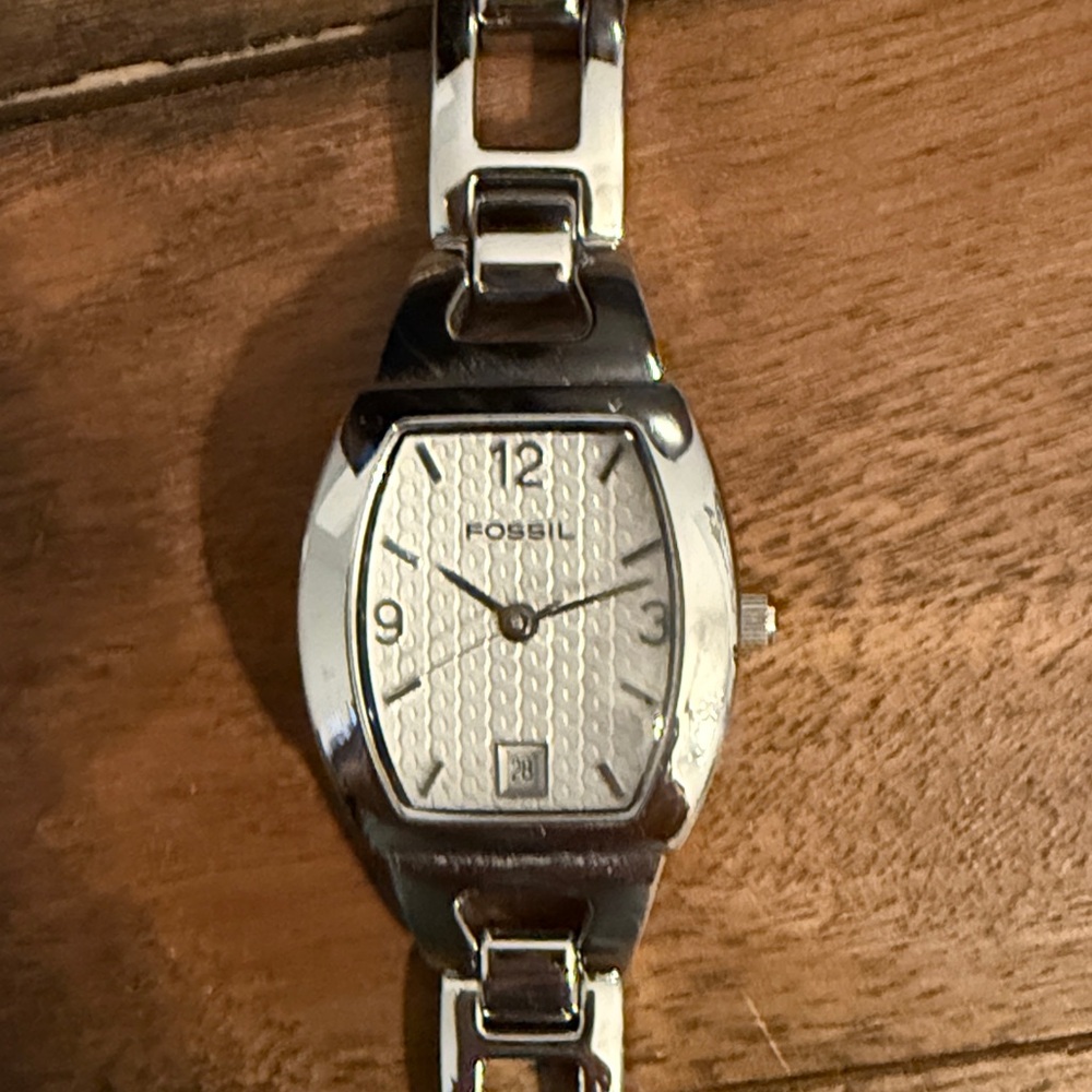Fossil Silver and White Women's Link Bracelet Watch